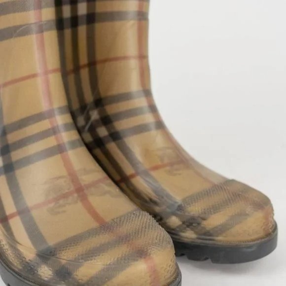 Burberry Haymarket Check Rainboots - Picture 6 of 6